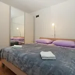 Ana 1707