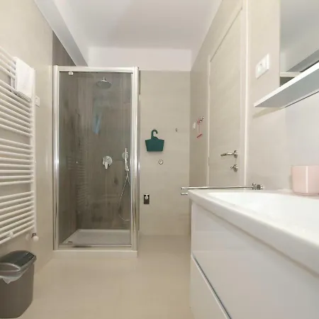Ana 1707 Apartment