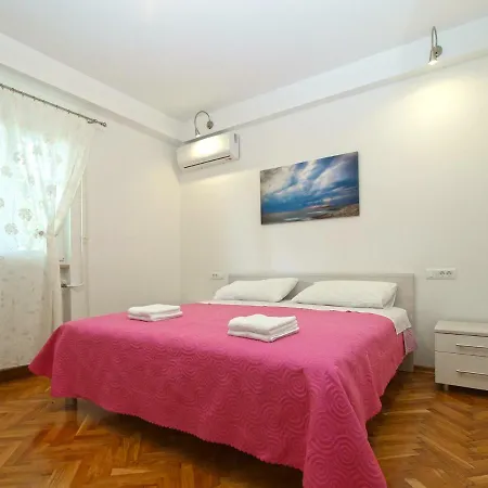 Apartment Ana 1707 Banjole