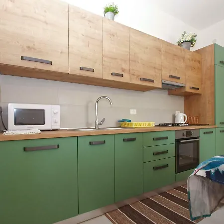 Ana 1707 Apartment Banjole