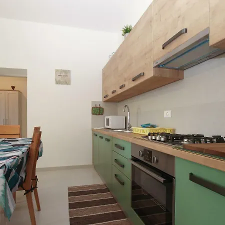 Ana 1707 Apartment