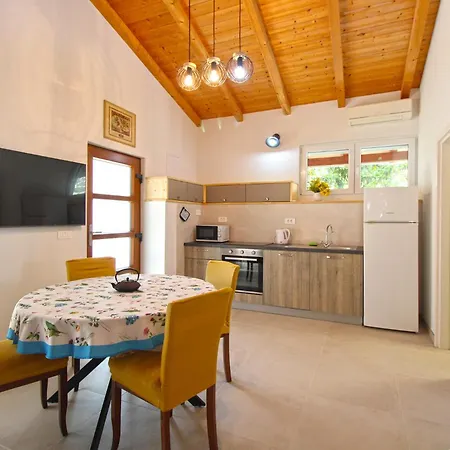 Apartment Ana 1707 Banjole